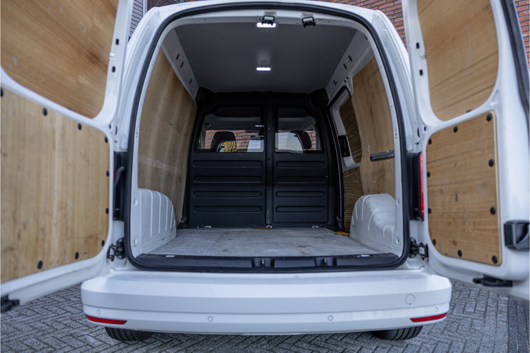Vehicle Image 37
