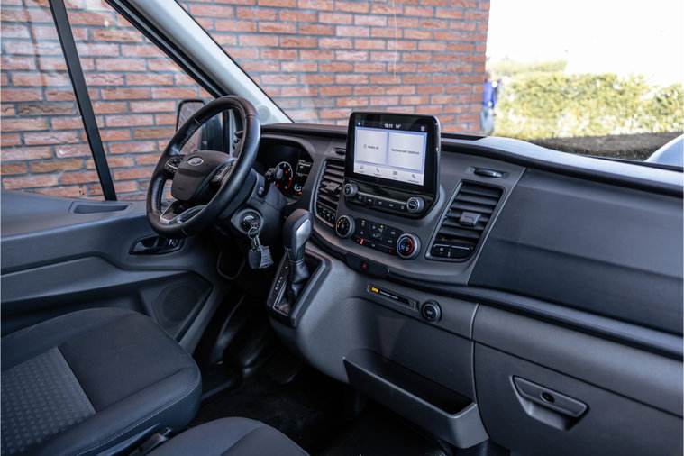 Vehicle Image 14