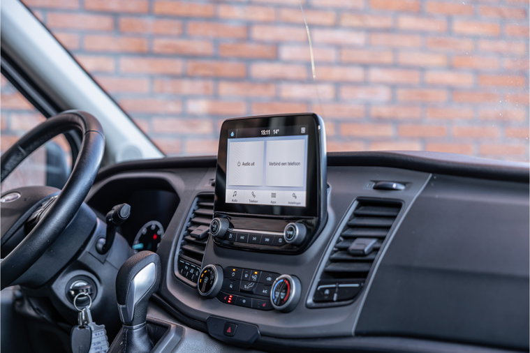 Vehicle Image 11