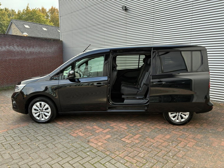 Vehicle Image 28