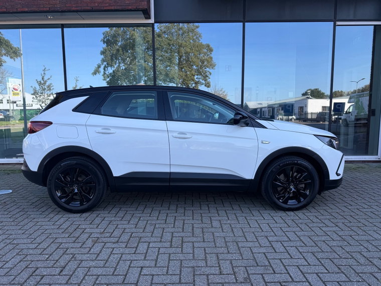 Vehicle Image 29