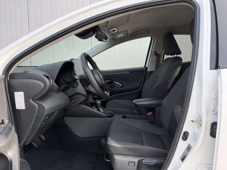 Vehicle Image 18