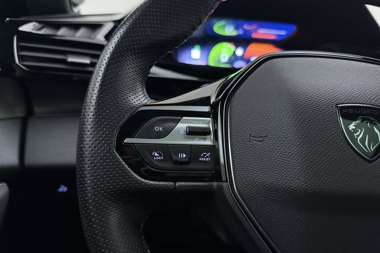 Vehicle Image 22
