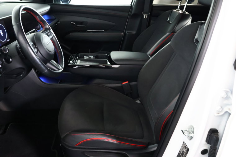 Vehicle Image 11