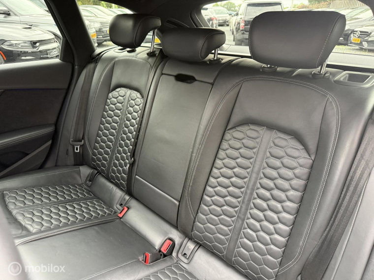 Vehicle Image 37