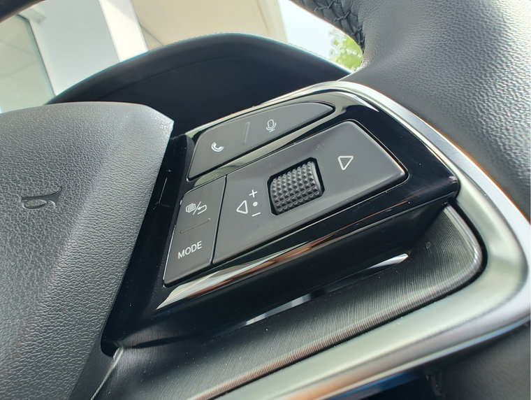 Vehicle Image 24