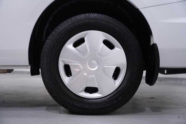 Vehicle Image 17