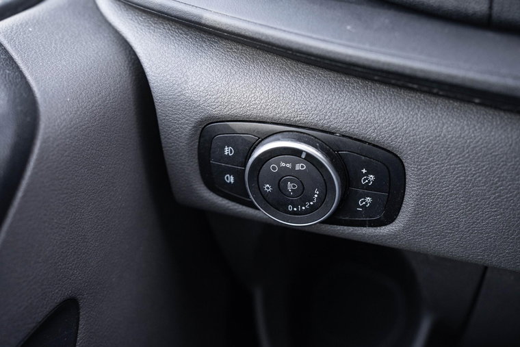 Vehicle Image 35