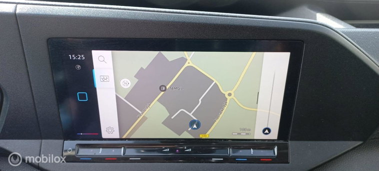 Vehicle Image 19