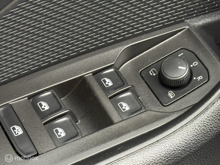 Vehicle Image 53