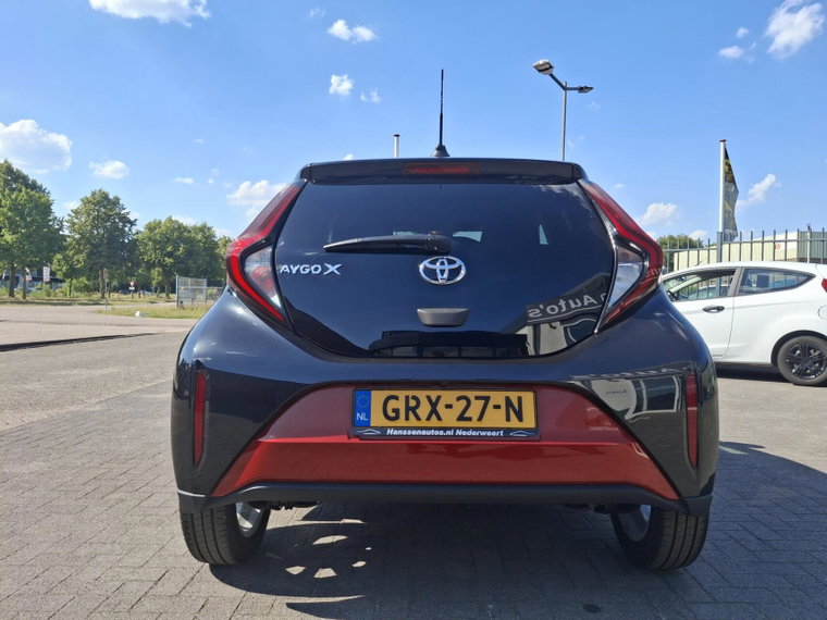 Vehicle Image 18