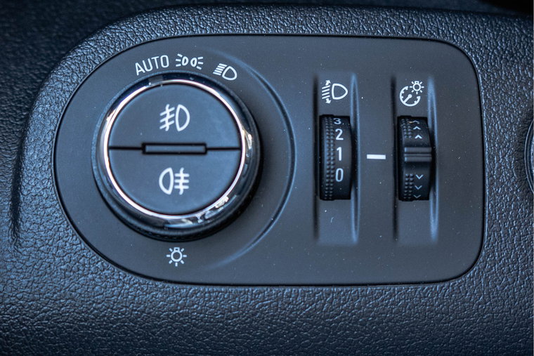 Vehicle Image 23
