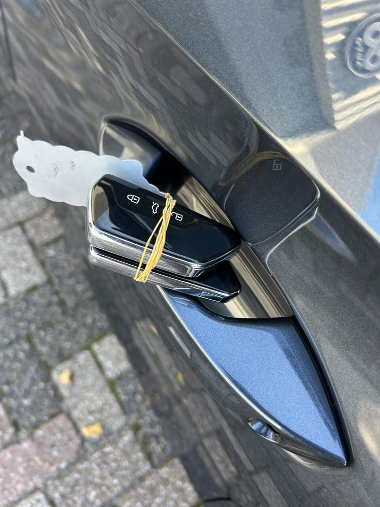 Vehicle Image 28