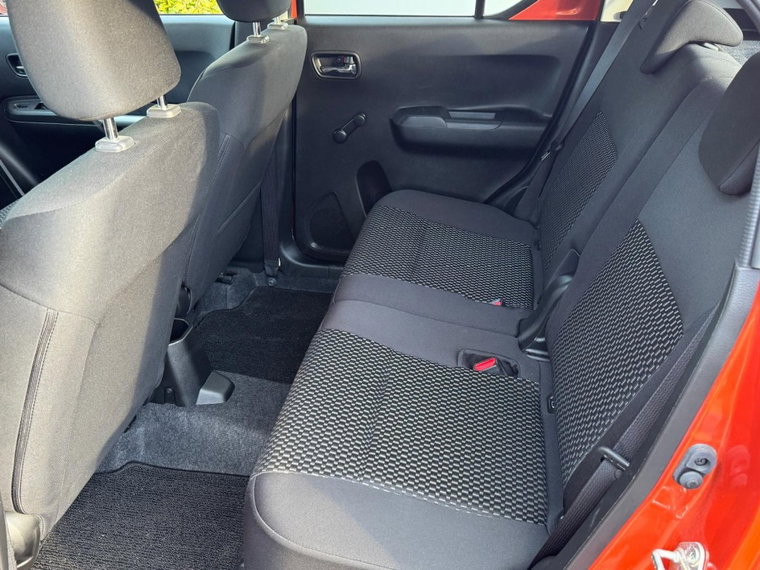 Vehicle Image 21
