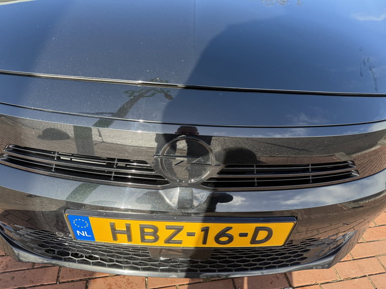 Vehicle Image 32