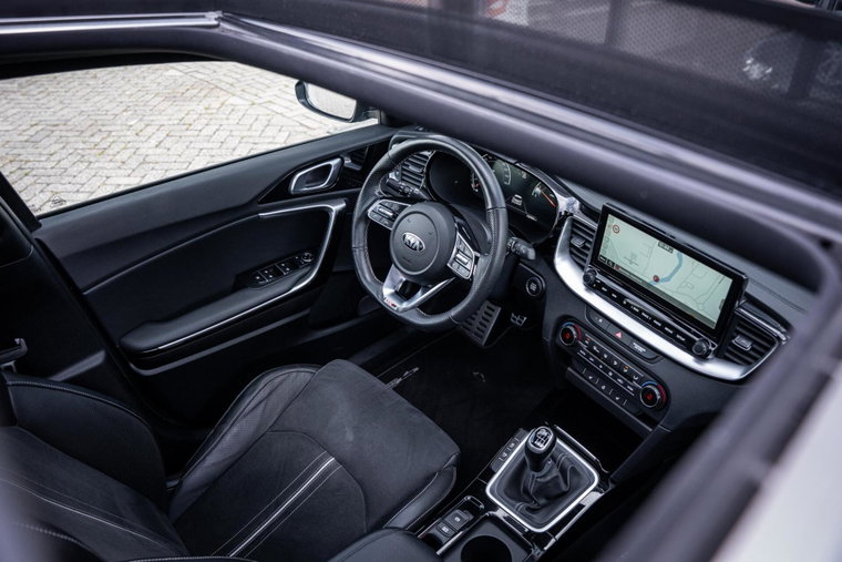 Vehicle Image 30