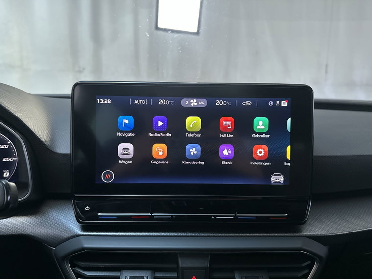 Vehicle Image 13