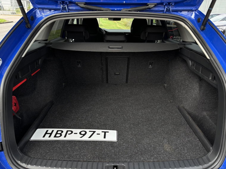 Vehicle Image 27