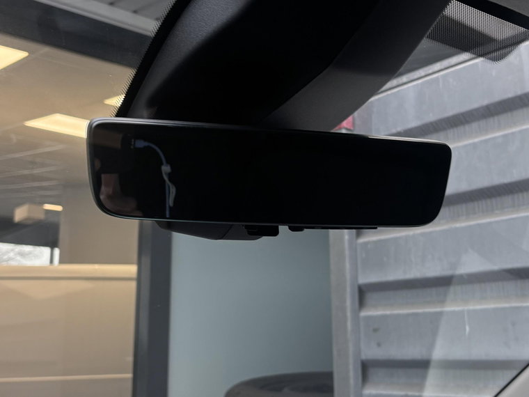 Vehicle Image 39