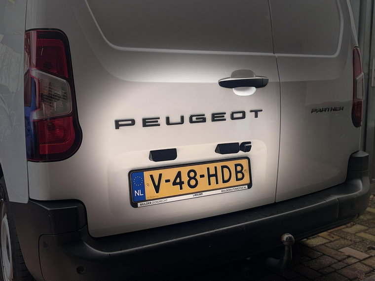 Vehicle Image 43