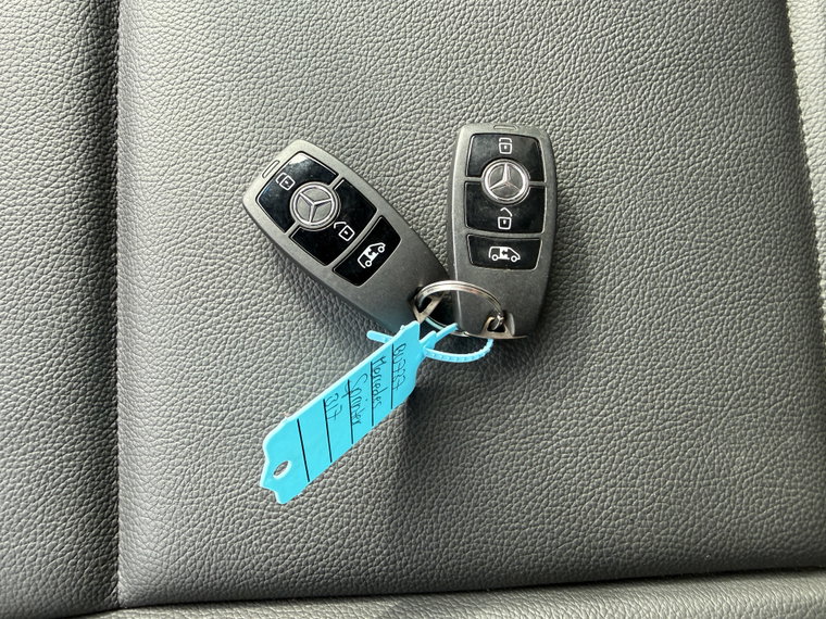 Vehicle Image 28