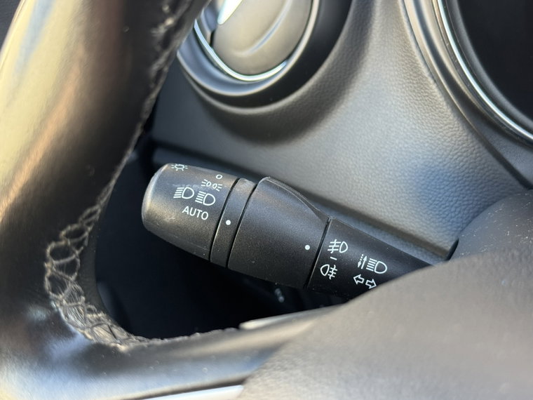 Vehicle Image 38