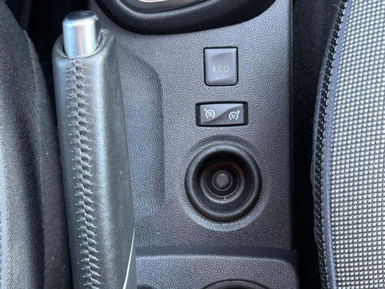 Vehicle Image 40