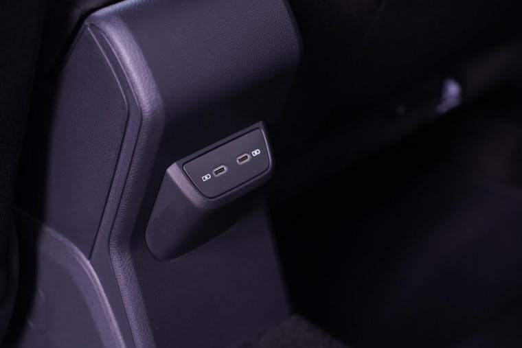 Vehicle Image 39