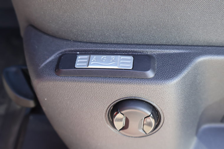 Vehicle Image 36