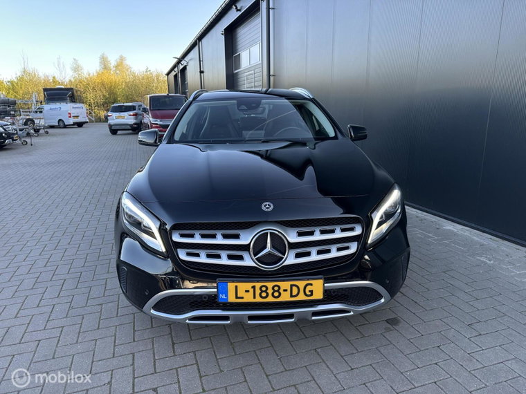 Vehicle Image 32