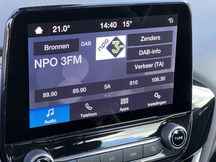 Vehicle Image 10