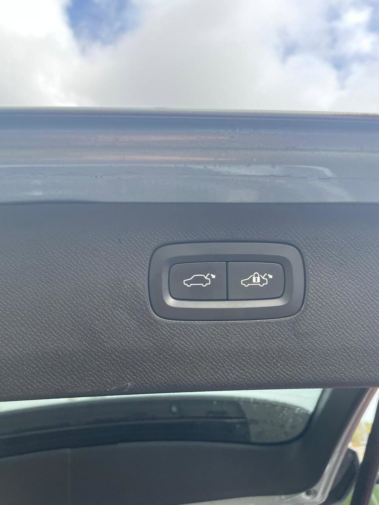 Vehicle Image 28