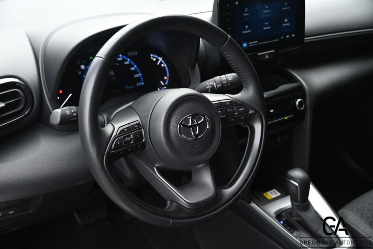 Vehicle Image 10