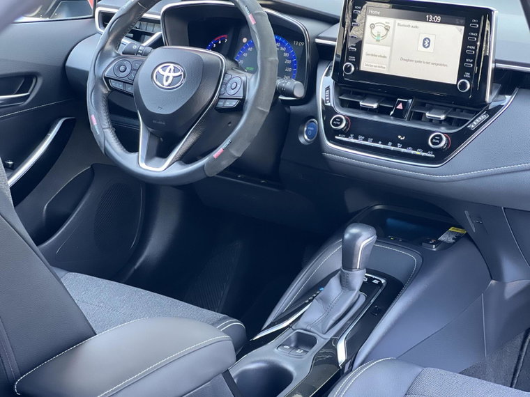 Vehicle Image 8