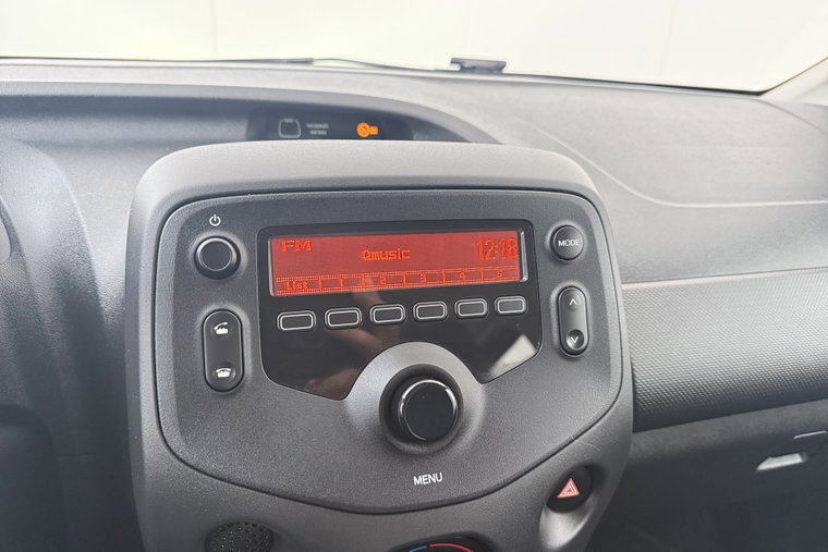 Vehicle Image 20
