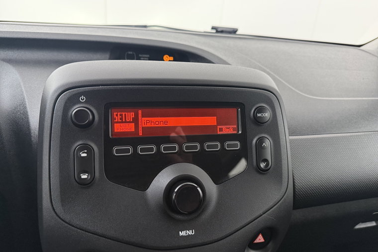 Vehicle Image 21