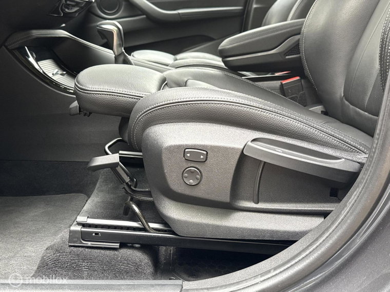 Vehicle Image 40