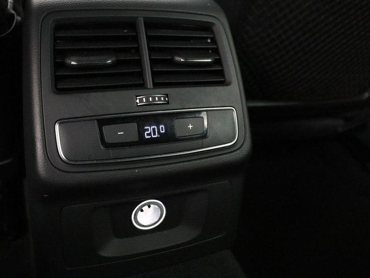 Vehicle Image 27