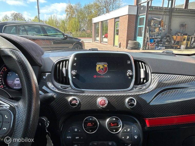 Vehicle Image 24