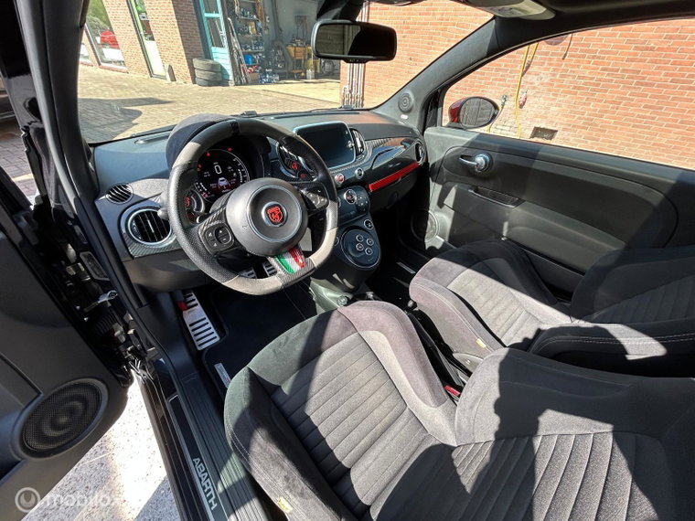 Vehicle Image 28