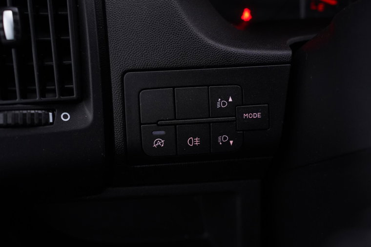 Vehicle Image 45