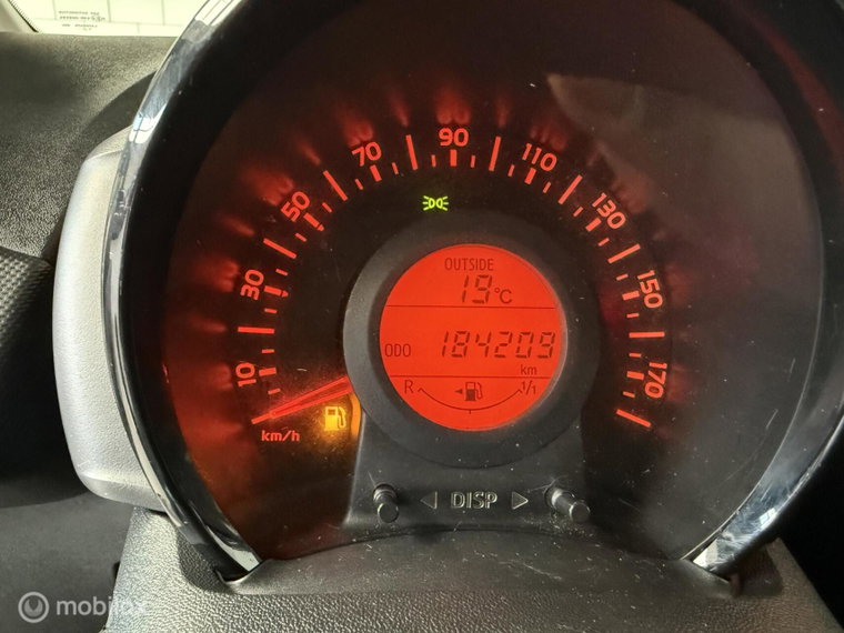 Vehicle Image 17
