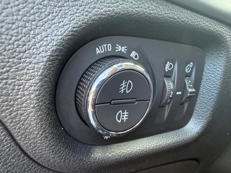 Vehicle Image 24