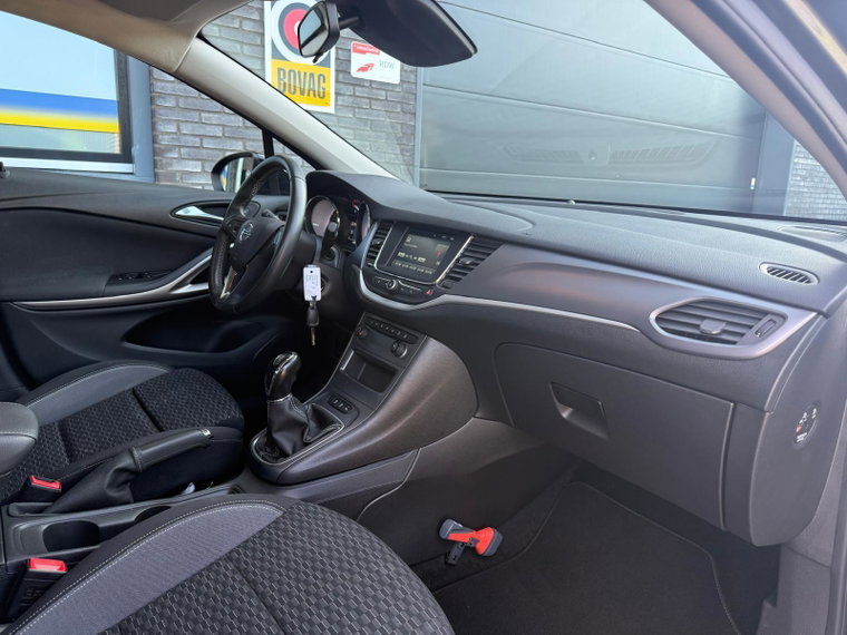 Vehicle Image 37