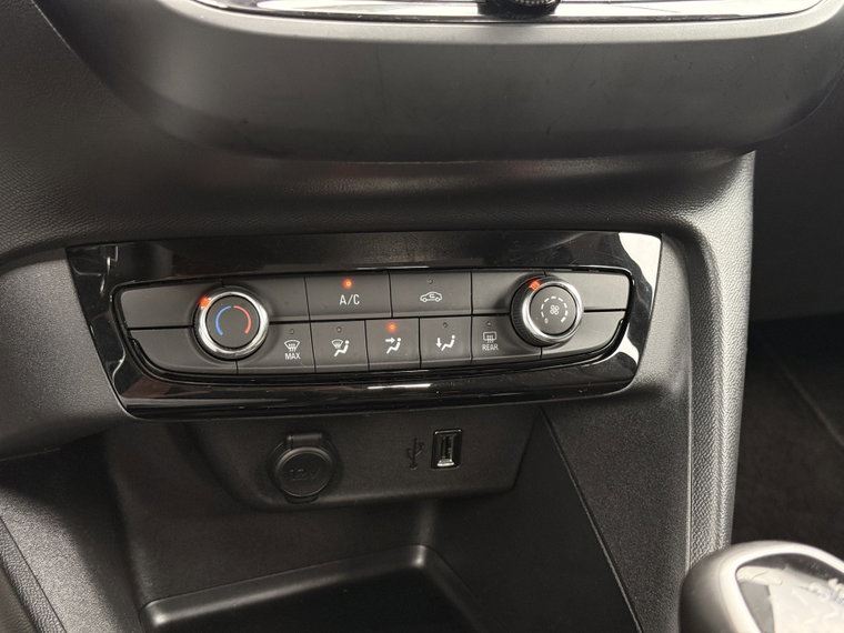 Vehicle Image 28