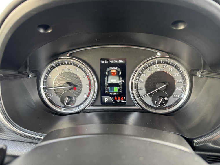Vehicle Image 25