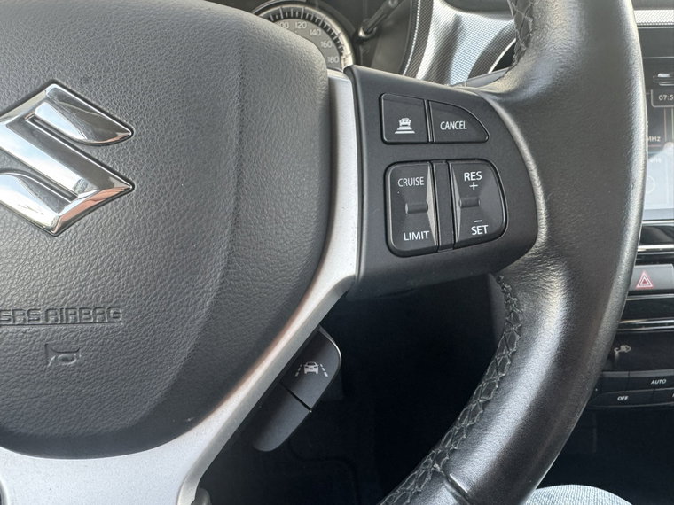 Vehicle Image 33