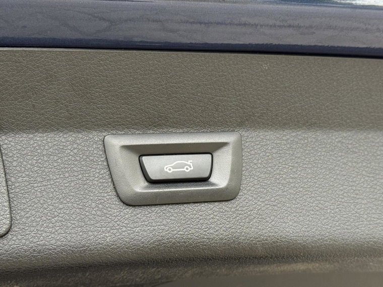 Vehicle Image 40