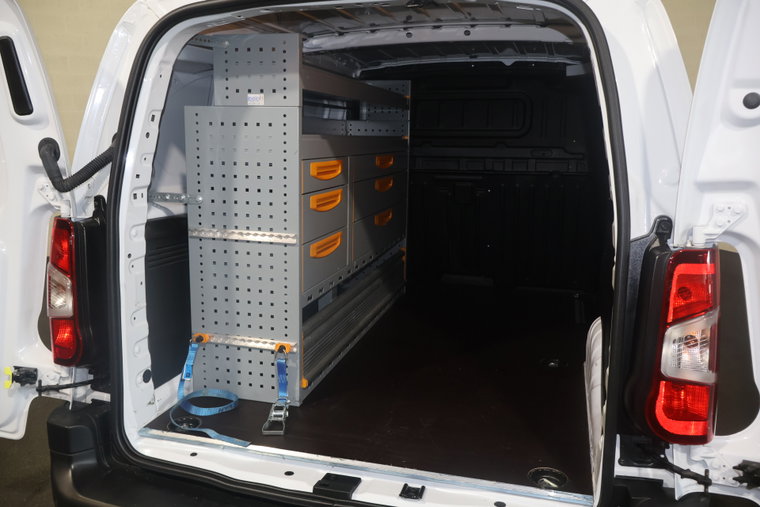 Vehicle Image 15