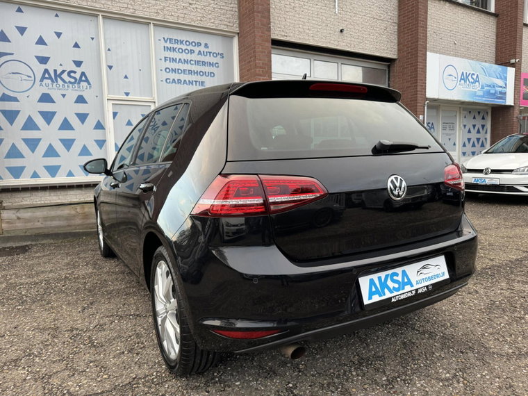 Vehicle Image 32